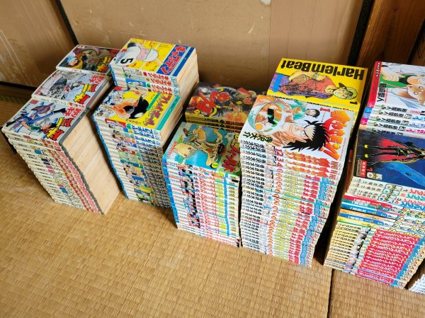 福岡市南区と那珂川市にて、医療専門書・揃っている漫画本などを出張買取しました
