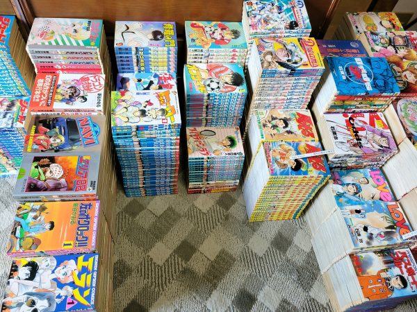 福岡市南区と那珂川市にて、医療専門書・揃っている漫画本などを出張買取しました