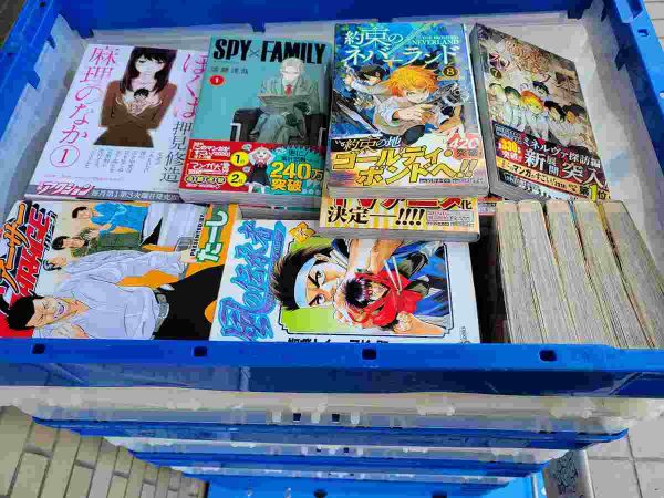 福岡市南区と早良区にて、自己啓発本や語学本、漫画本セットなどを買取致しました。