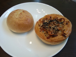 福岡県朝倉郡にて買取させて頂いた時にパンを頂きました。