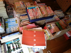 筑紫野市にて建築、漫画などの本や雑誌を買取させて頂きました。