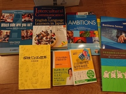 神奈川県横浜市青葉区から語学に関する本などを宅配買取させて頂きました。