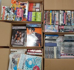 北九州市八幡西区のお客様から、本・DVD・CDなどを宅配買取させて頂きました。
