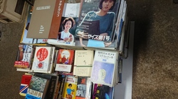 太宰府市にて、活字単行本や漫画本セットなど古本出張買取しました。