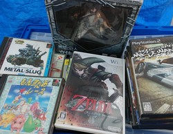 早良区にて、ゲームソフト・本体/攻略本/漫画本セットなどを出張買取しました。