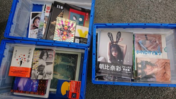 久留米市にて、アイドル・グラビア・ヌード写真集、Blu-ray、単行本などを出張買取サムネイル