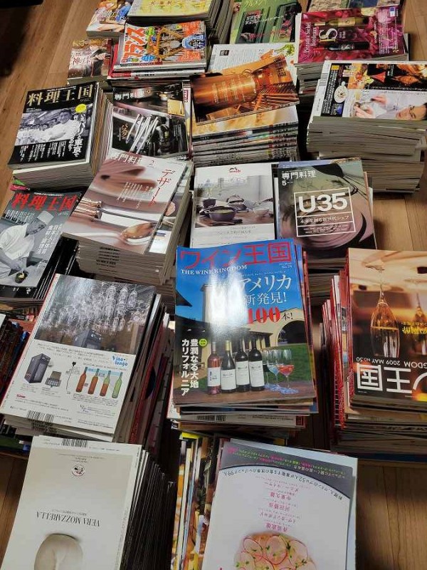 博多区と大牟田市にて、料理専門雑誌・漫画本・絵本・児童書などを出張買取しました。サムネイル