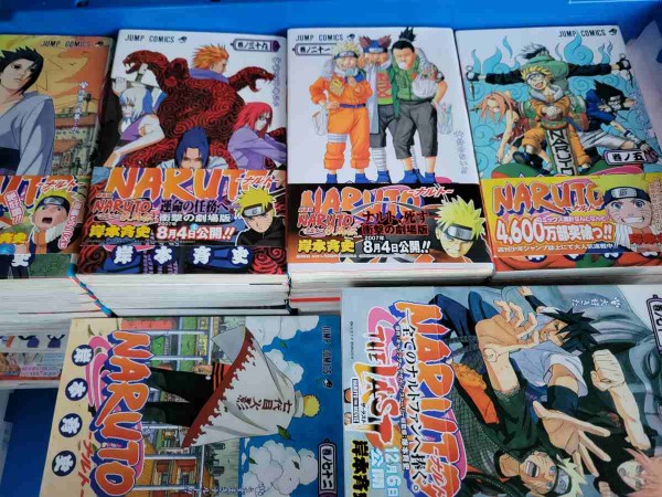 古賀市にて、漫画本セット・DVD・ゲーム機本体・プラモデルなどを出張買取しました。サムネイル